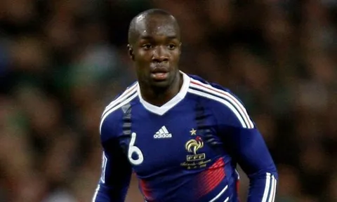Sự càn quét của Lassana Diarra ở khu vực giữa sân