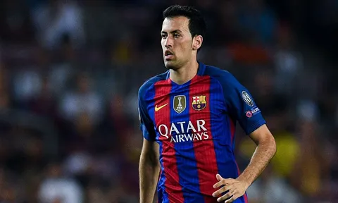 Sự điềm tĩnh đáng kinh ngạc của Busquets trên sân
