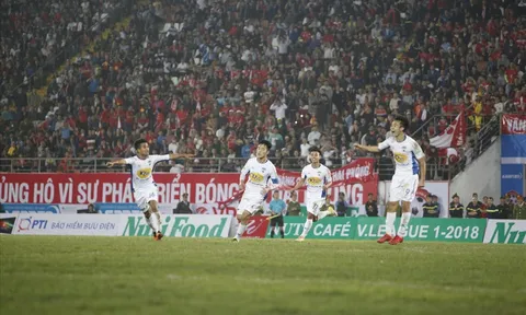 Sức nóng trên khán đài tiếp tục lan tỏa ở vòng hai V-League