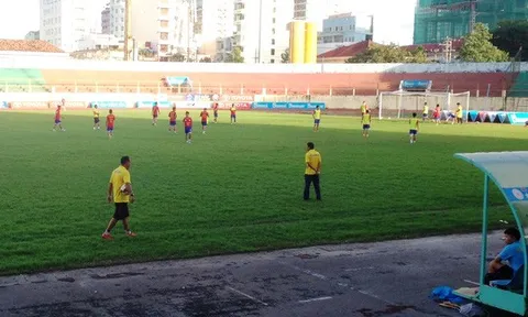 Bàn giao sân bãi thể thao cho CLB: Khó khăn khi “xã hội hóa” khai thác