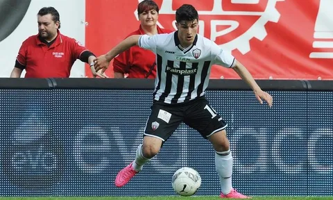 Tài năng đặc biệt của Riccardo Orsolini, tân binh vừa cập bến Juventus