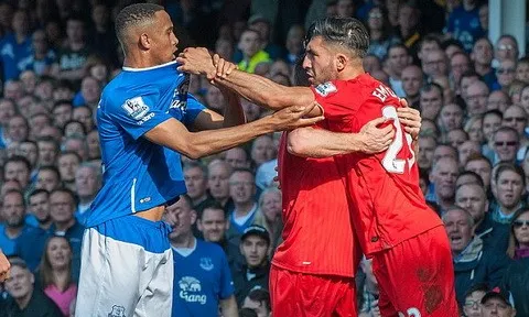 Tâm điểm vòng 30 Ngoại hạng Anh: Rực lửa derby Merseyside