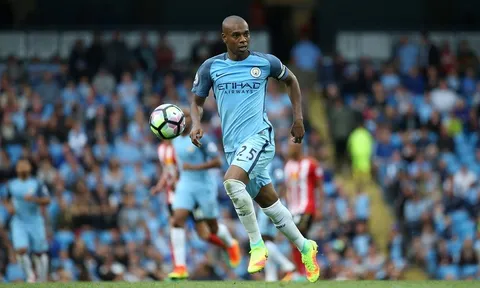 Tầm quan trọng của Fernandinho tại Manchester City