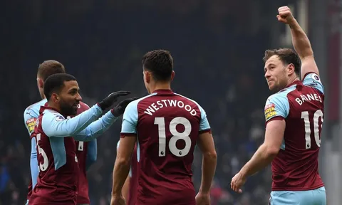 Tân binh Thổ Nhĩ Kỳ nổ súng, Everton vẫn thất thủ trước ngựa ô