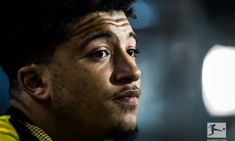 Jadon Sancho - cánh chim sương mù ở Bundesliga