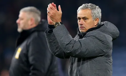 Thắng Burnley, HLV Mourinho hết lời khen ngợi 2 cái tên này