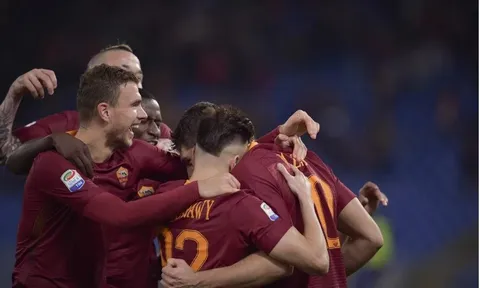 Thắng dễ Fiorentina, AS Roma đòi lại vị trí thứ hai trên BXH