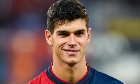 Thắng Genoa, Juventus 'cướp' luôn thần đồng Italia