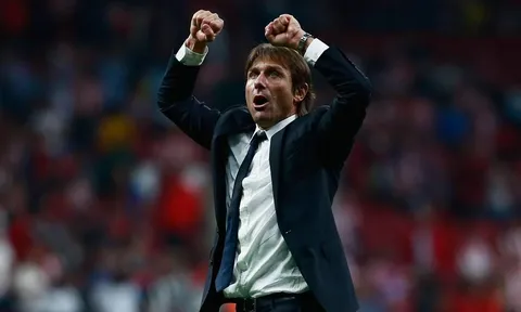 Thành Milan đại chiến vì HLV Conte?