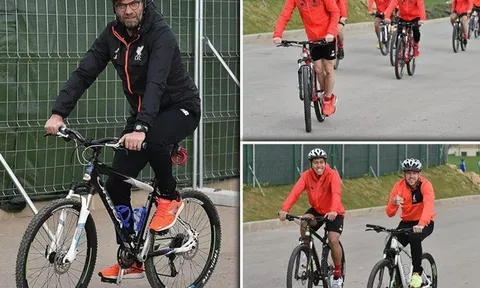 Thầy trò Jurgen Klopp rủ nhau đạp xe trong chuyến tập huấn ở Tây Ban Nha