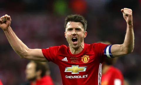 Thế hệ 2008 Quỷ đỏ tái xuất, 'chiến' với Gerrard, Lampard, Michael Owen