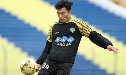 Thủ môn Tiến Dũng được HLV Bali United khen ngợi