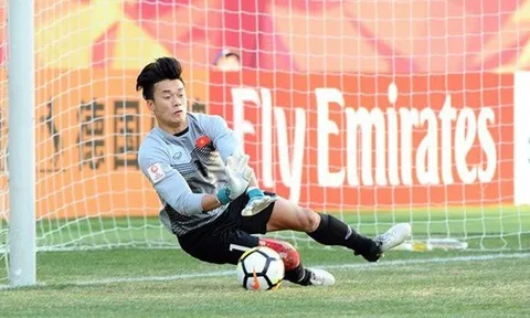 Thủ thành Bùi Tiến Dũng tiết lộ bí quyết cản phá penalty