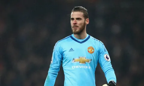 Thủ thành nào giữ sạch lưới nhiều trận nhất ở Premier League?