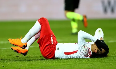 Thua SỐC đội bét bảng, Leipzig bỏ lỡ cơ hội vào top 4