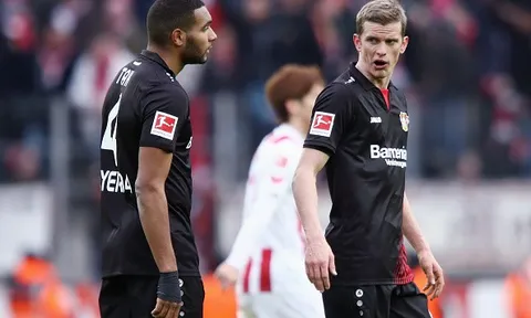 Thua sốc đội bét bảng, Leverkusen bị đá khỏi top 4