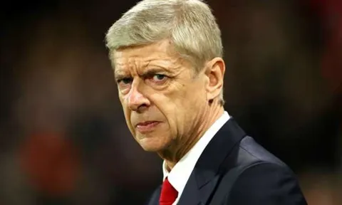 Thua thảm Bayern, Fan Arsenal nằng nặc đòi HLV Wenger từ chức