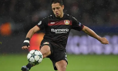 Thực hư vụ Chelsea chiêu mộ Chicharito