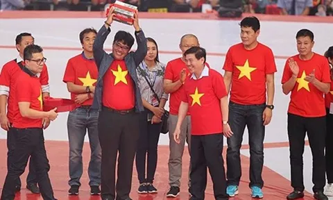 Thưởng Tết VĐV Việt Nam: Nhìn U23 Việt Nam mà thèm!