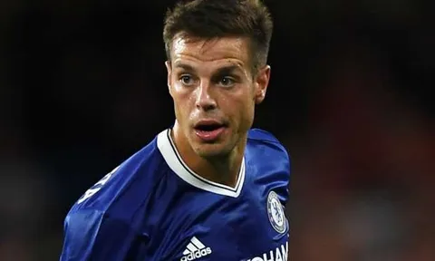 Tiếp cận sao Chelsea, Barca nếm trái đắng