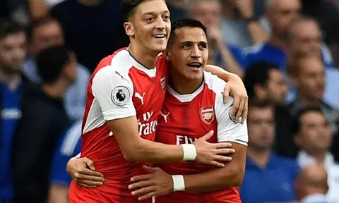 Tiết lộ: Arsenal đã ngừng mọi đàm phán với Sanchez, Oezil