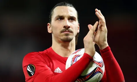 TIẾT LỘ: Bị Real hắt hủi, Ibrahimovic bấm bụng ở lại M.U
