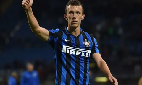 Tiêu điểm chuyển nhượng châu Âu: Fan M.U muốn bán Rooney, 'Perisic sẽ đến Old Trafford'