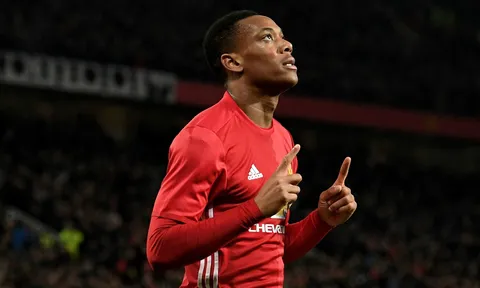 Tiêu điểm chuyển nhượng châu Âu: PSG 'giải cứu' Martial, Man City chi 55 triệu bảng săn trung vệ