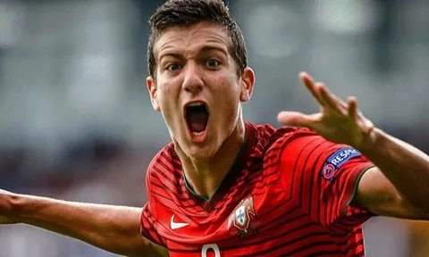 Tiêu điểm chuyển nhượng châu Âu: Real tìm truyền nhân cho Ronaldo, 'loạn' tin đồn về Man United