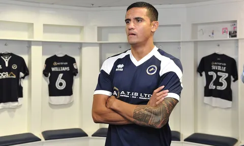Tim Cahill cực kì phong độ trong ngày quay lại nước Anh