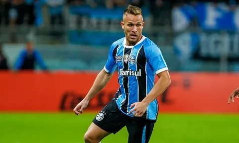 Tìm hiểu về Arthur Melo, bản hợp đồng mới nhất của Barcelona