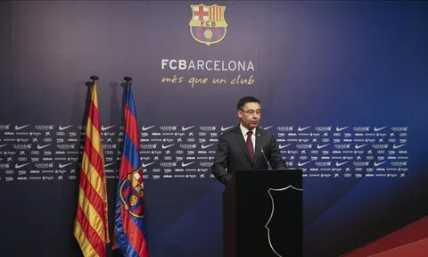 Tờ Sport: Barca đừng mua cầu thủ dự bị nữa!