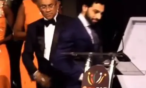 Toàn cảnh Mohamed Salah lên nhận giải cầu thủ xuất sắc nhất Châu Phi
