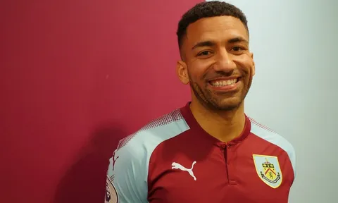 Tốc độ kinh hồn của Aaron Lennon