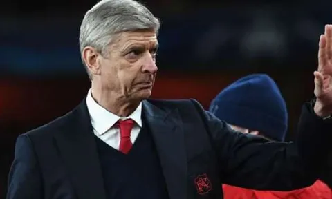 Tony Pulis hé lộ tương lai của HLV Wenger