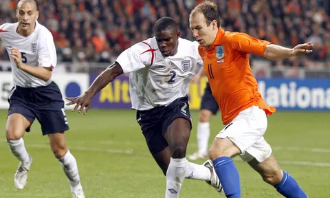 Top 10 cầu thủ từng là "trò hề" của truyền thông (Phần 2): Micah Richards và niềm tiếc nuối của người Anh