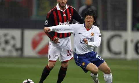 Trận cầu kinh điển: AC Milan 2-3 Manchester United (2009/10)