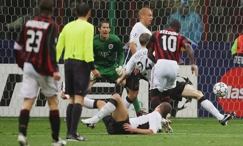 Trận cầu kinh điển: AC Milan 3-0 Manchester United (2006/07)