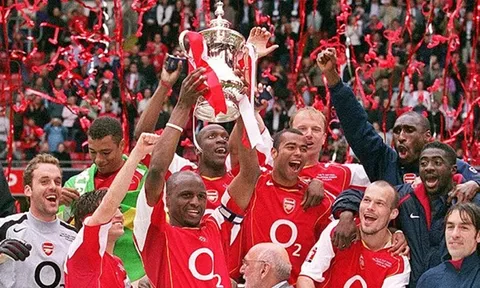 Trận cầu kinh điển: Arsenal 0-0 Man United (CK Cúp FA 2005)