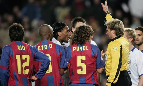 Trận cầu kinh điển: Barcelona 2-2 Chelsea (2006/07)