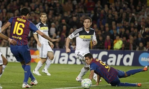 Trận cầu kinh điển: Barcelona 2-2 Chelsea (2011/12)