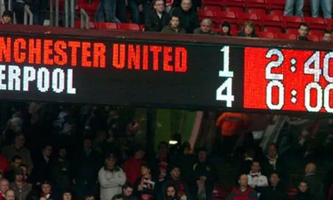 Trận cầu kinh điển: Manchester United 1-4 Liverpool (2008/09)