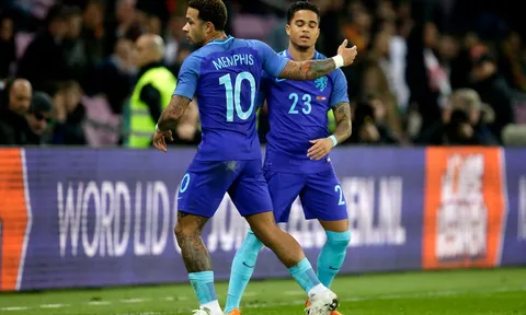 Trận ra mắt của Justin Kluivert trước Bồ Đào Nha