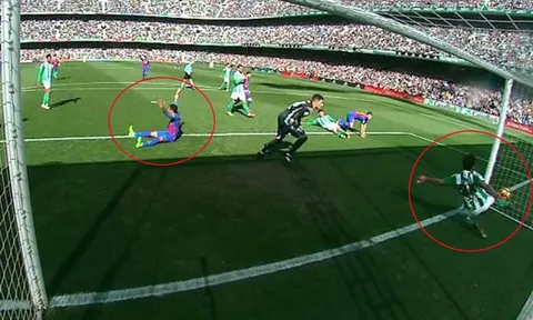 TRANH CÃI: Barca bị xử ép trắng trợn?