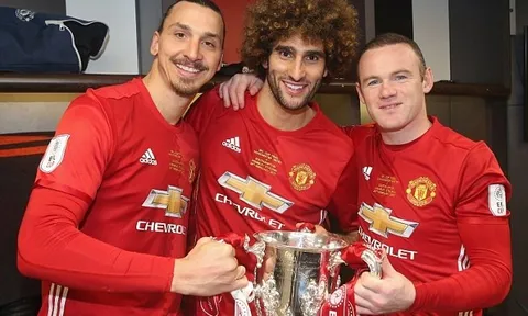 Trôi dạt sang Trung Quốc, Fellaini vẫn bị hắt hủi