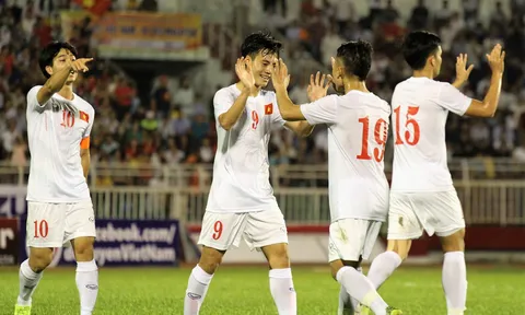 TRỰC TIẾP U23 Việt Nam 3-0 U23 Malaysia: Thắng lợi xứng đáng (Kết thúc)