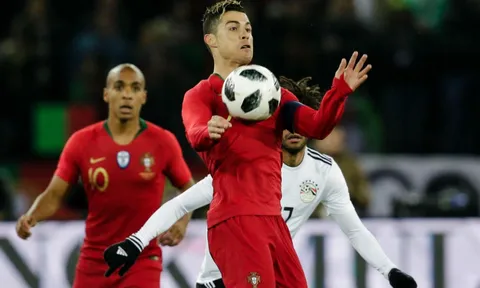 Ronaldo và sức mạnh không thể kiểm soát