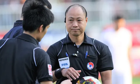 5 điểm nhấn vòng 11 V-League 2017: Trọng tài tiếp sức cho chiến thắng của HAGL