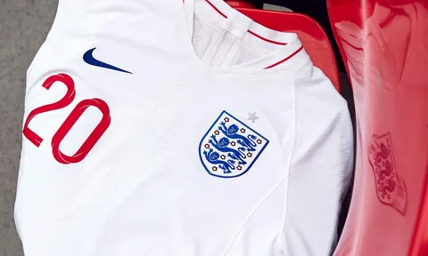 Tuyển Anh chính thức tung mẫu áo World Cup siêu 'đắt'