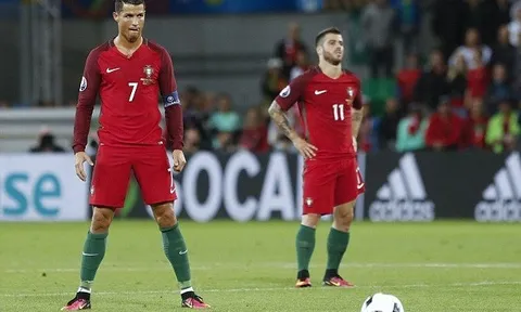 Tuyệt phẩm đá phạt của Cristiano Ronado trước Hungary